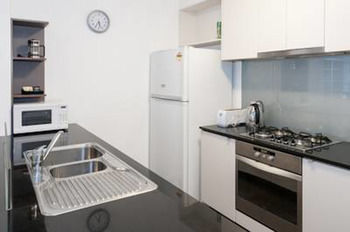 Inner Melbourne Serviced Apartments - Accommodation Mermaid Beach 39