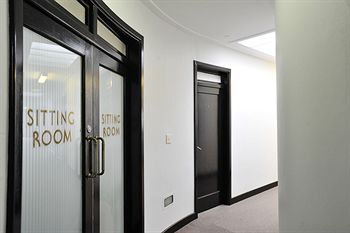 The Lakes Hotel - Accommodation Mermaid Beach 3