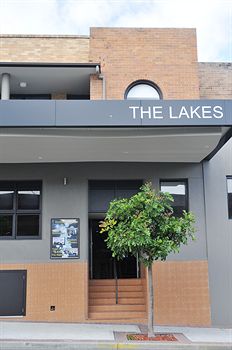 The Lakes Hotel - Accommodation Mermaid Beach 4