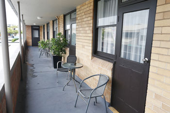 The Lakes Hotel - Accommodation Mermaid Beach 14