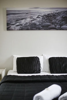 The Lakes Hotel - Accommodation Mermaid Beach 19