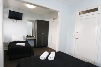 The Lakes Hotel - Accommodation Mermaid Beach 30