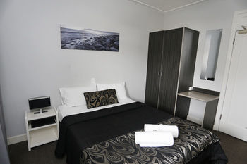 The Lakes Hotel - Accommodation Mermaid Beach 32