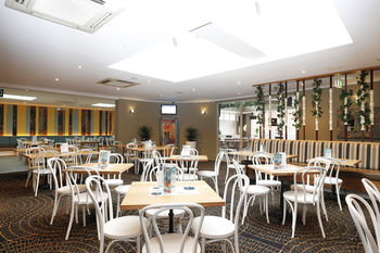 The Lakes Hotel - Accommodation Mermaid Beach 36