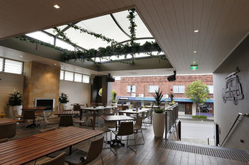 The Lakes Hotel - Accommodation Mermaid Beach 37