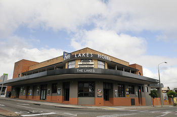 The Lakes Hotel - Accommodation Mermaid Beach 52