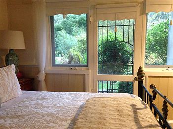 Brentwood Accommodation - Accommodation Mermaid Beach 6