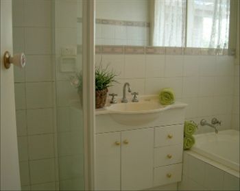 Australian Home Away @ Doncaster Grange Park - Accommodation Mermaid Beach 0
