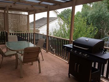 Australian Home Away @ Doncaster Grange Park - Accommodation Mermaid Beach 1