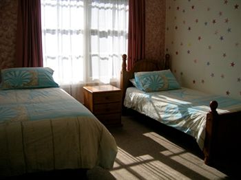Australian Home Away @ Doncaster Grange Park - Accommodation Mermaid Beach 2
