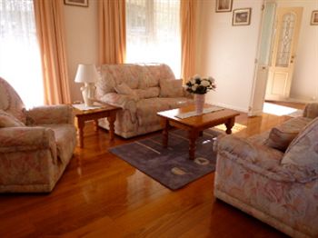 Australian Home Away @ Doncaster Grange Park - Accommodation Mermaid Beach 16