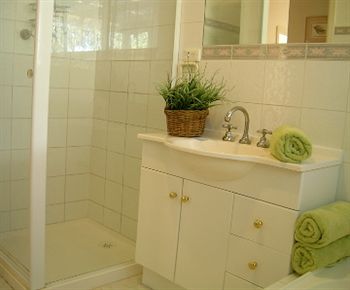 Australian Home Away @ Doncaster Grange Park - Accommodation Mermaid Beach 20