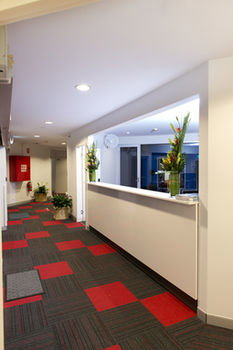 Sydney Student Living - Hostel - Accommodation Mermaid Beach 3