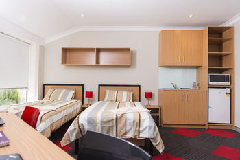 Sydney Student Living - Hostel - Accommodation Mermaid Beach 14