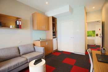 Sydney Student Living - Hostel - Accommodation Mermaid Beach 18