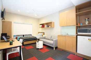 Sydney Student Living - Hostel - Accommodation Mermaid Beach 19
