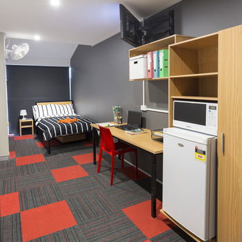 Sydney Student Living - Hostel - Accommodation Mermaid Beach 20