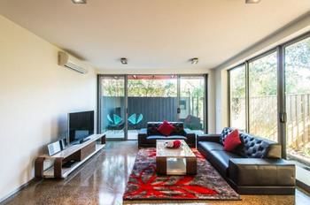Orange Serviced Apartment - Accommodation Mermaid Beach 12