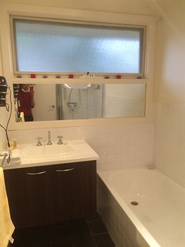 Australian Home Away Doncaster Elgar 2 - Accommodation Mermaid Beach 1