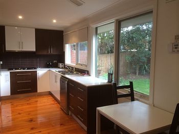 Australian Home Away Doncaster Elgar 2 - Accommodation Mermaid Beach 13