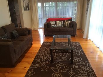 Australian Home Away Doncaster Elgar 2 - Accommodation Mermaid Beach 15