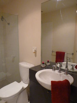 Australian Home Away @ Market Square Melbourne - Accommodation Mermaid Beach 0