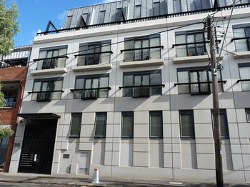 Australian Home Away @ Market Square Melbourne - Accommodation Mermaid Beach 2