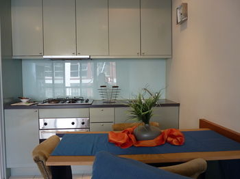 Australian Home Away @ Market Square Melbourne - Accommodation Mermaid Beach 5