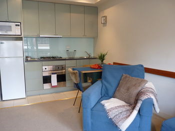 Australian Home Away @ Market Square Melbourne - Accommodation Mermaid Beach 7