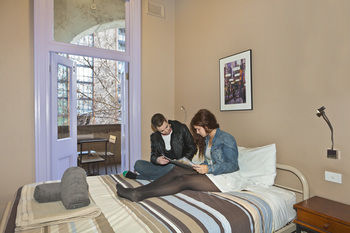 Melbourne Central YHA - Hostel - Accommodation Mermaid Beach 8
