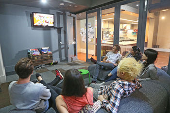 Melbourne Central YHA - Hostel - Accommodation Mermaid Beach 15