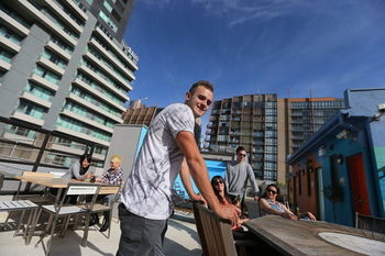 Melbourne Central YHA - Hostel - Accommodation Mermaid Beach 18