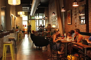 Melbourne Central YHA - Hostel - Accommodation Mermaid Beach 22