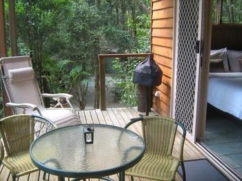 Belle's At Montville - Accommodation Mermaid Beach 5