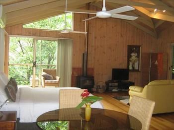 Belle's At Montville - Accommodation Mermaid Beach 10