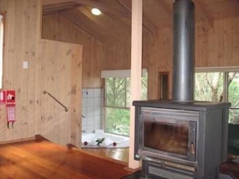 Belle's At Montville - Accommodation Mermaid Beach 14