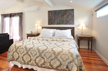 Araluen Villas - Accommodation Mermaid Beach 3