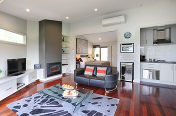 Araluen Villas - Accommodation Mermaid Beach 15