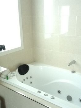 Araluen Villas - Accommodation Mermaid Beach 16
