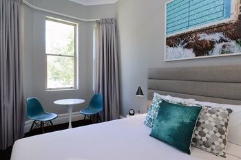 Alison Lodge - Accommodation Mermaid Beach 12