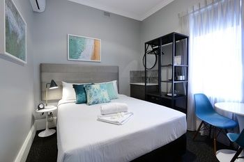 Alison Lodge - Accommodation Mermaid Beach 14