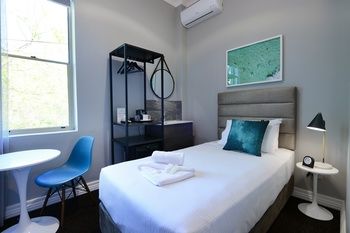 Alison Lodge - Accommodation Mermaid Beach 18