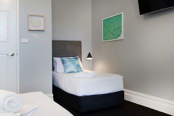 Alison Lodge - Accommodation Mermaid Beach 22