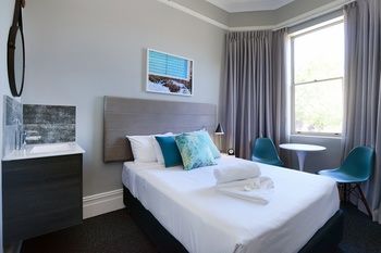 Alison Lodge - Accommodation Mermaid Beach 31
