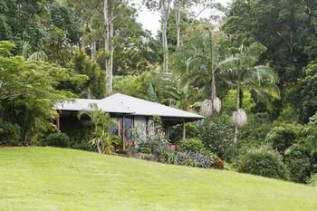 Montville Misty View Cottages - Accommodation Mermaid Beach 0