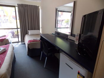 Currimundi Hotel Motel - Accommodation Mermaid Beach 9