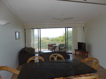 Costa Bella Apartments - Accommodation Mermaid Beach 19