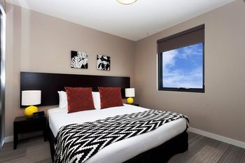 Quest Mascot Serviced Apartments - Accommodation Mermaid Beach 2