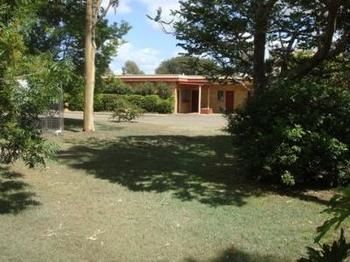 Hilldrop Motor Inn - Accommodation Mermaid Beach 7