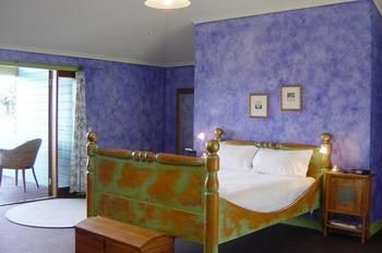 The Spotted Chook - Accommodation Mermaid Beach 4